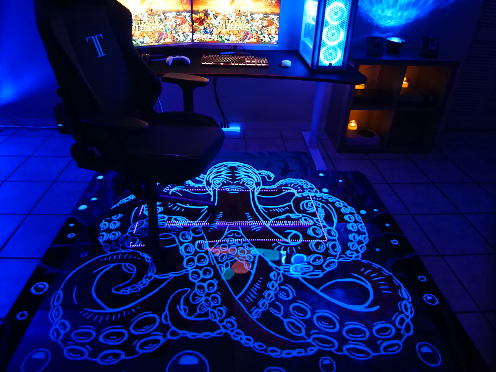 glow-in-the-dark-gaming-carpet